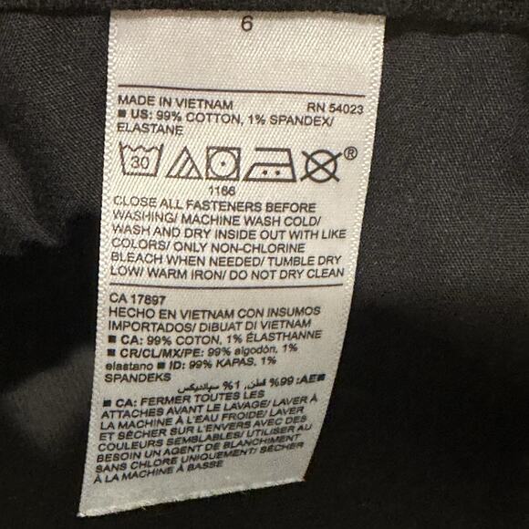 Old Navy Women's Size 6 Black Jack Boyfriend Shorts Distressed Cuffed Hem Summer - Picture 8 of 13